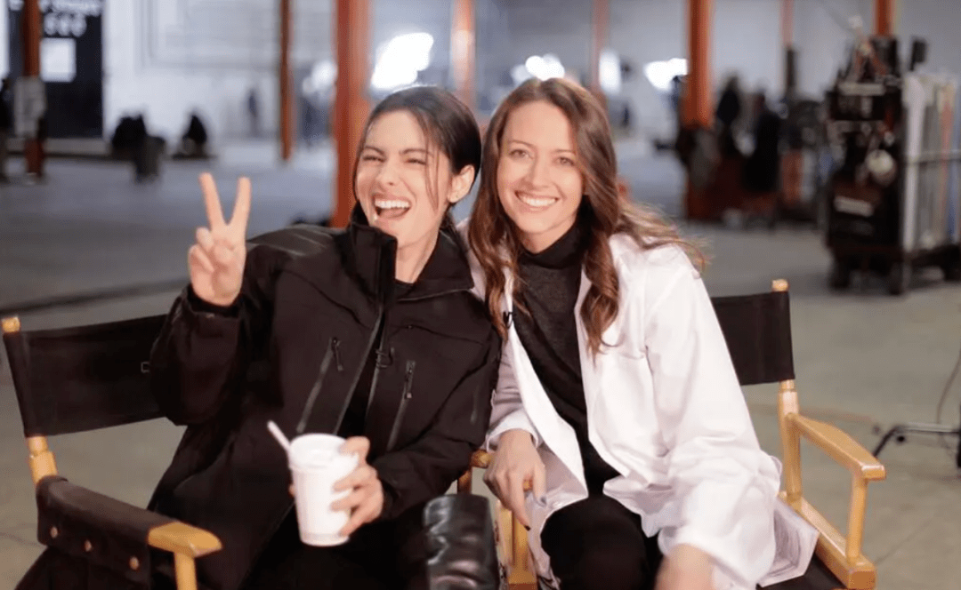 除了尺度外,最让观众印象深刻的是女主由《疑犯追踪》里的"肖大锤"