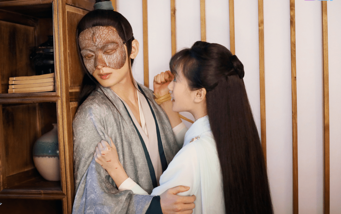 任嘉伦在线追剧,询问《琉璃》剧情,成毅高情商拒绝_刘学义_电视剧