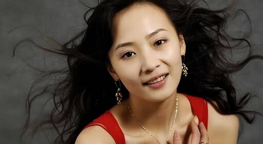 《狂飙》5位女演员,有人嫁给黄海波,有人是资源咖,都不简单_战菁一_剧