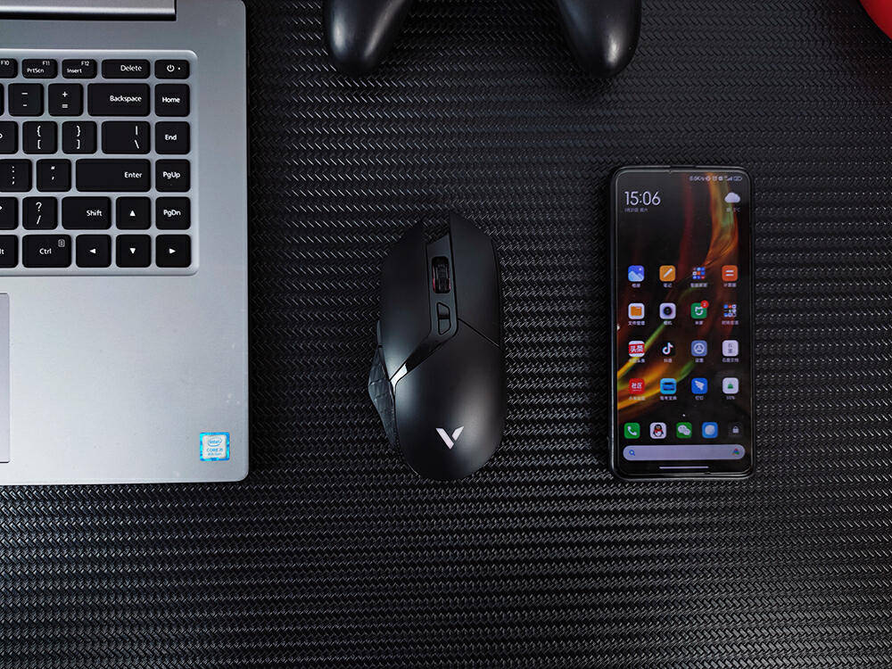 雷柏V30W无线游戏鼠标评测，支持十键宏编程，续航高达160小时