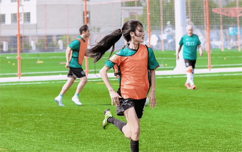 wellbet吉祥坊体育大连人女足新援姜明佐,足坛美女_联赛_姜明佑_职业