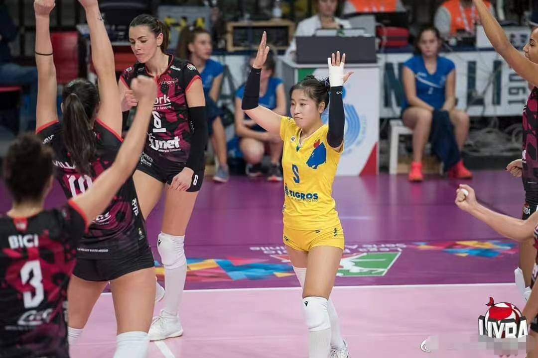 第四至第六名的有泰国联赛传统劲旅春武里女排的车文涵,效力于以色列