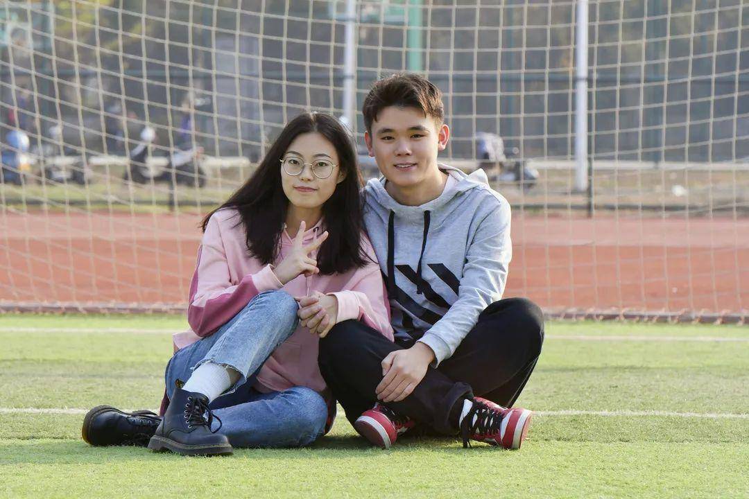 河南"完美情侣",保研天津大学,西北工业,这才是真正的爱情_冯雪_可和