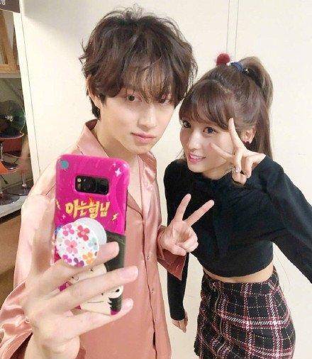 金希澈和momo公开恋情,双方粉丝集体祝福,两人真的非常让人喜欢_momo