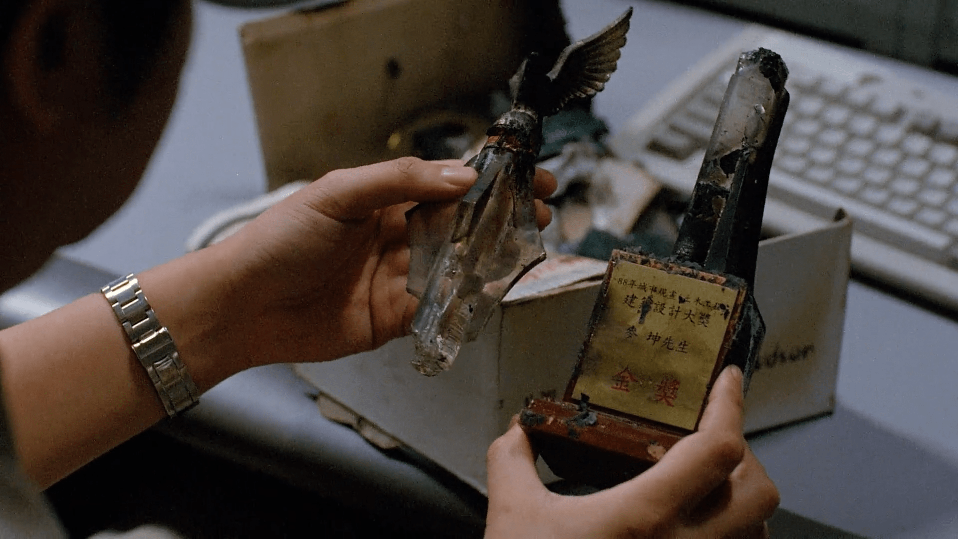 要演神经质但又有人情味的厉害分子,吴镇宇轻松驾驭《高度戒备》