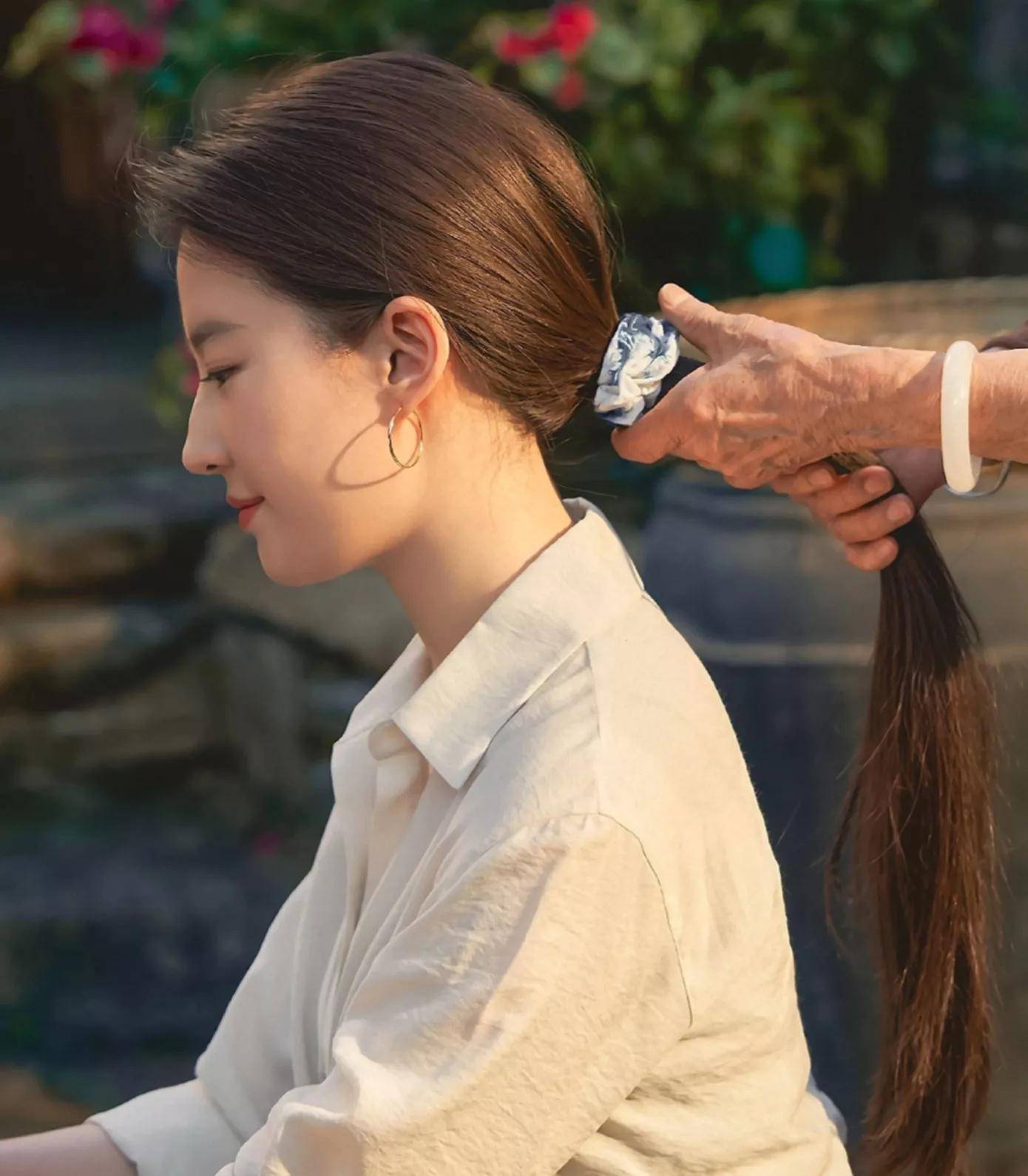 刘亦菲凭一己之力统一审美,带你去有风的地方_生活_红豆_白开水