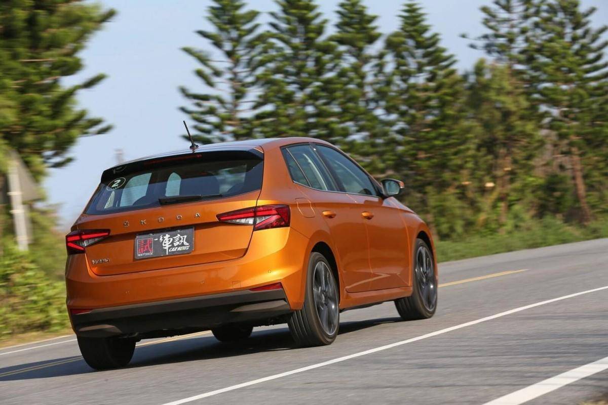 斯柯达入门小车法比亚改款,内饰看着上档次!_搜狐汽车_搜狐网