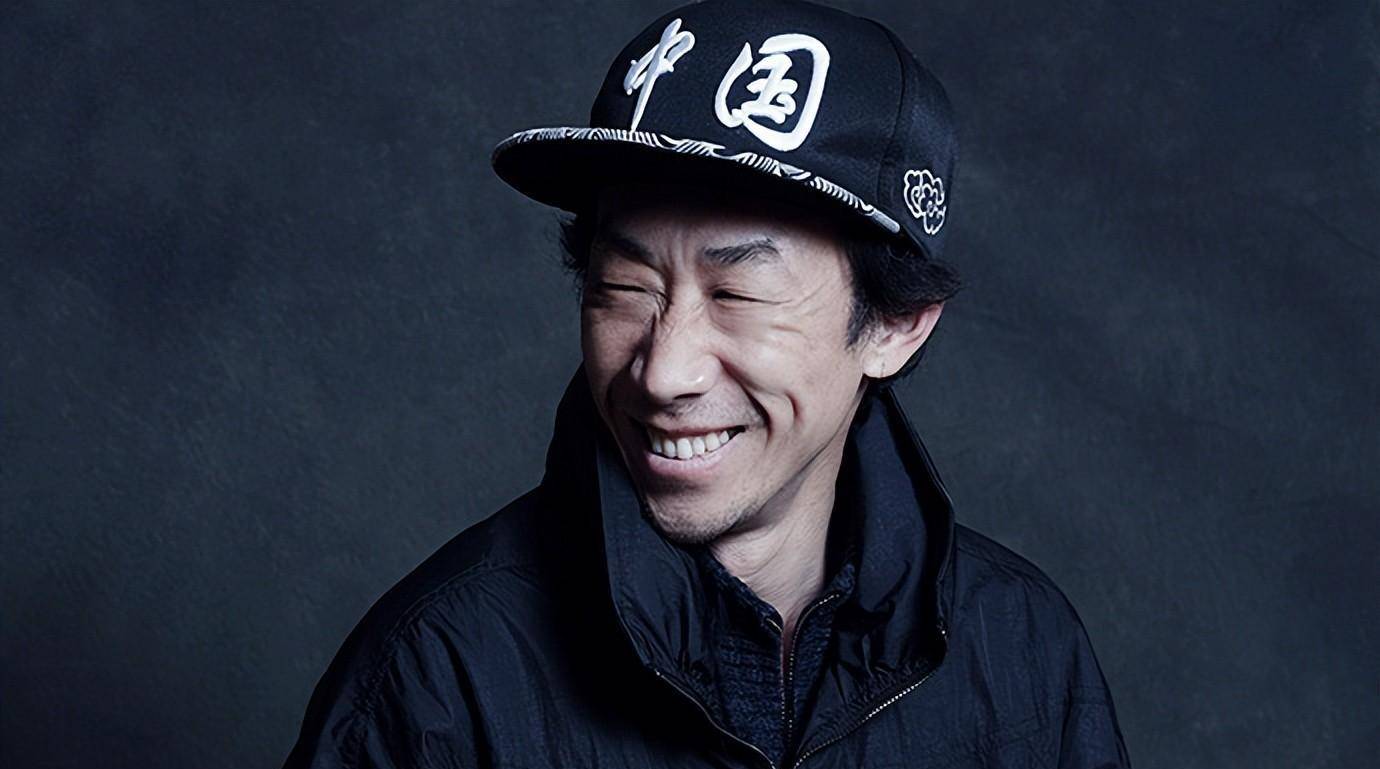 王沛禄个人资料除了是"小角色"专业户外,王沛禄还是一名业余诗人,画家