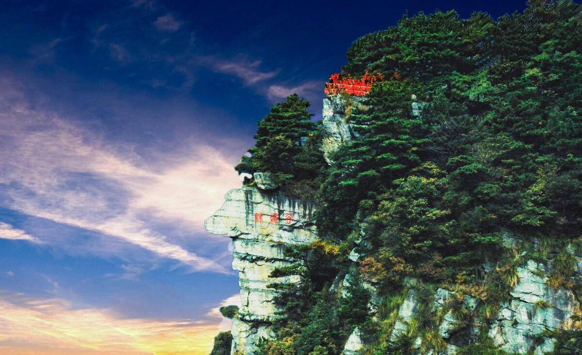 一、以下庐山旅行方式你更适合哪种？ 1、跟团游：在南昌找家旅行社报名参加庐山一日游