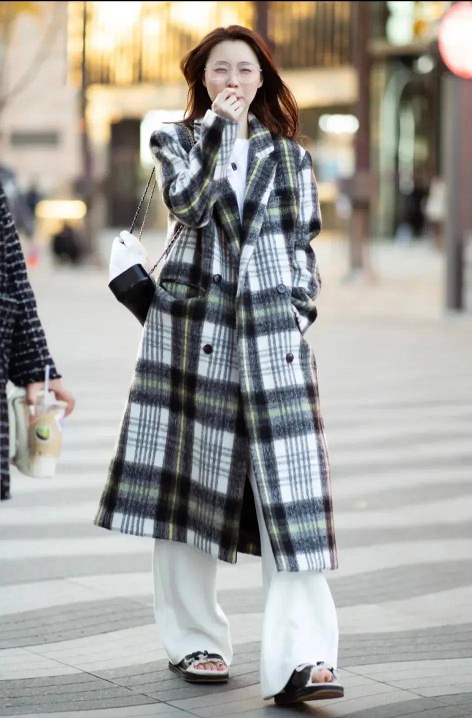 冬日杭州街拍,看看江南美女都是怎么穿的?_外套_黑色_效果