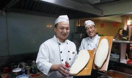 先算会这道数学题，再考虑自己是否开家面馆，别动不动就月入过万(图3)