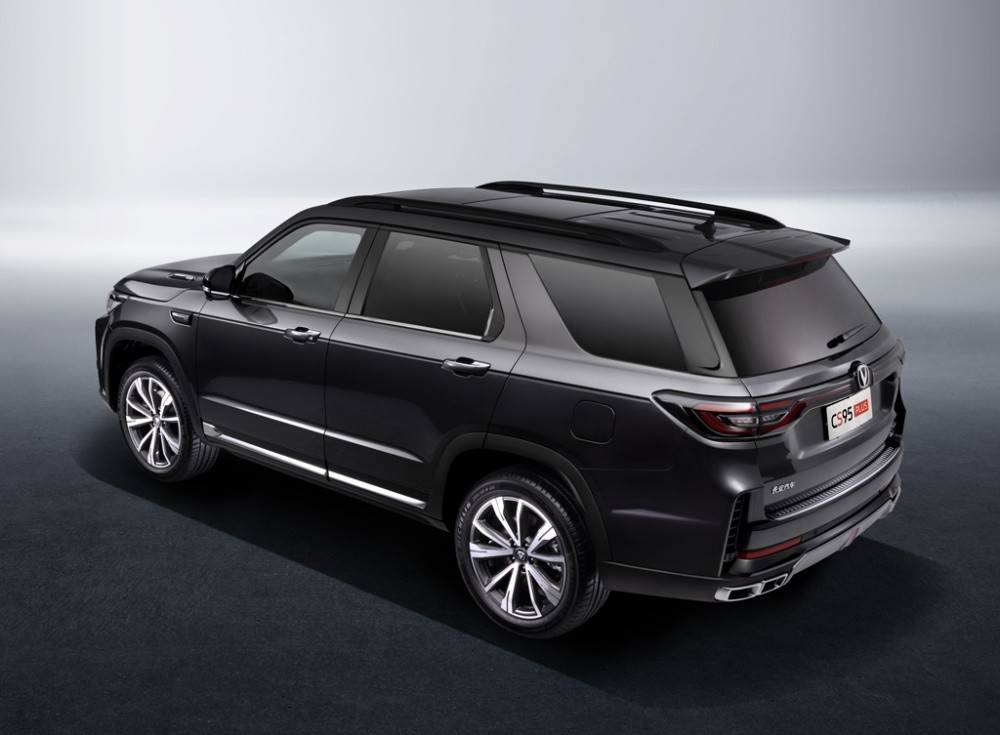 长安cs95 plus上市,最低售价17.59万元_搜狐汽车_搜狐网
