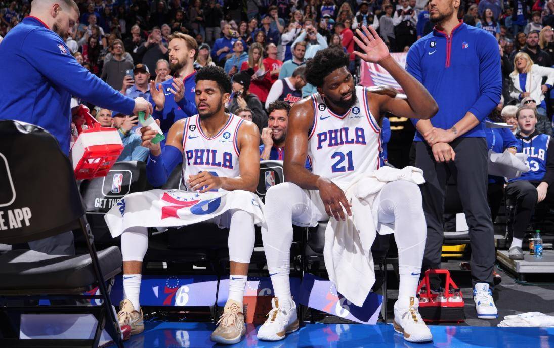 成费城仅剩短板,牺牲哈登,错误决定险些酿祸_道格里弗斯_进攻_骑士