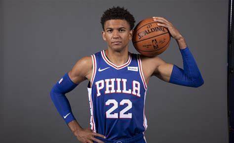 第二年进入防守二阵,曾正面封盖杜兰特库里_马蒂斯塞布尔_进攻_球员