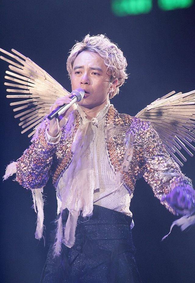 黄伟文写了首歌被说耍心机,李克勤说这样的事除了他别人也干不来