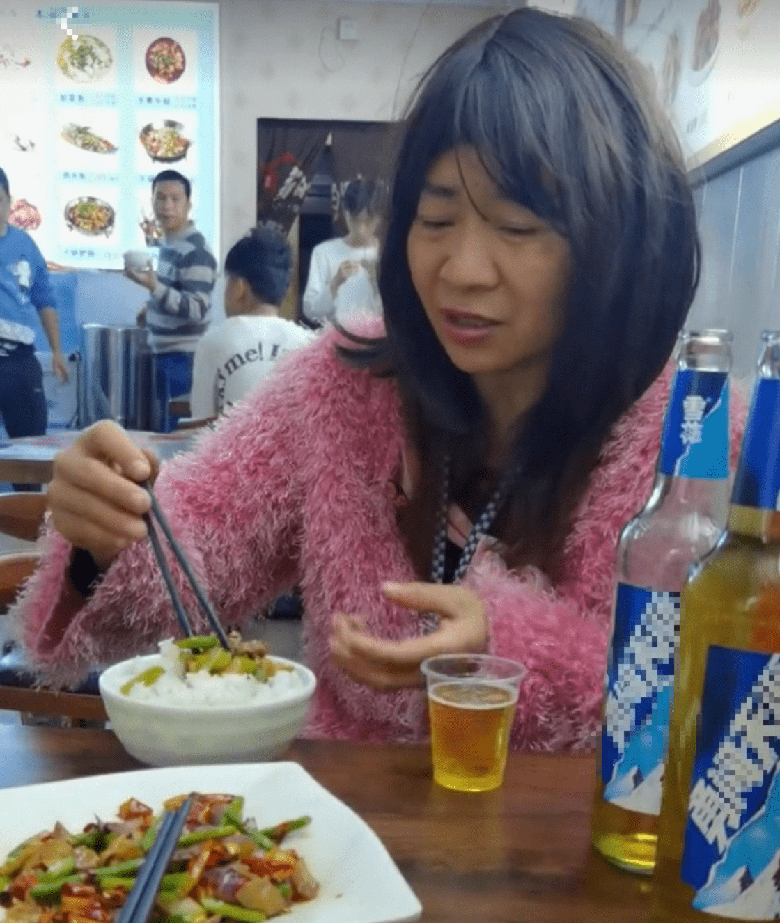 消失3年之后,三和大神红姐现身深圳街头,网友:忽有故人心上过_生活_洪杰_三河