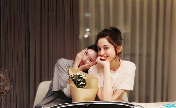 娜扎上恋爱节目,成为《喜欢你我也是》常驻嘉宾,全新的开始_张翰_复合