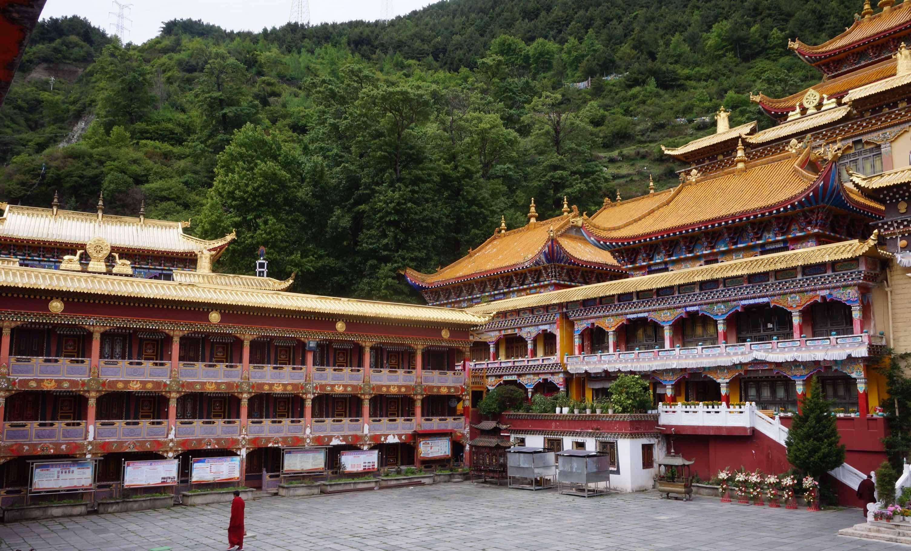 到四川甘孜泸定康定两地旅游,这10个景点不能错过,你去过几个_跑马山