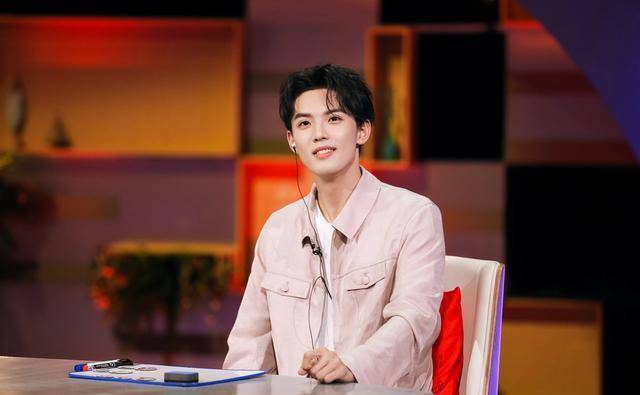 《明侦》的帅助理周峻纬,22岁结婚只为留住她,这是什么神仙爱情_偶像