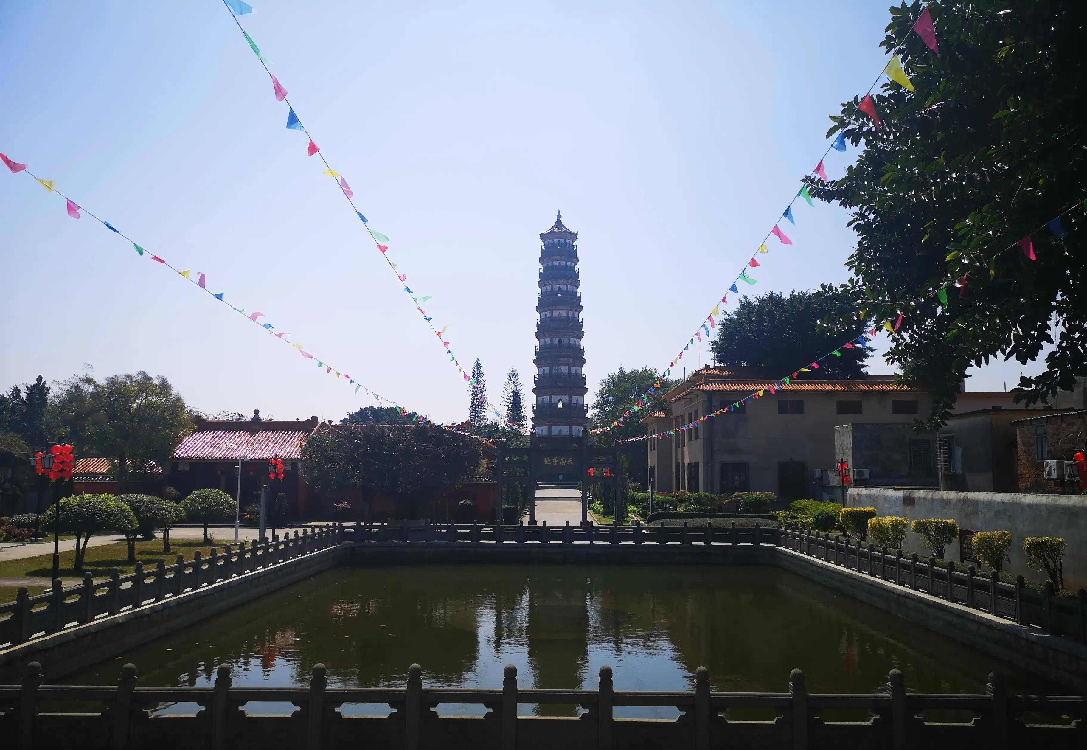 生平陳璸雕塑雷州半島地區的石狗圖騰石狗圖騰介紹各種石狗實物展覽