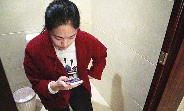 女性绝经前一年,身体基本会有提醒,早点改变,更年期舒