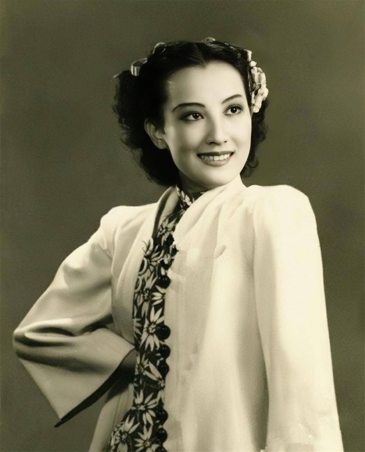 周璇:30年代当红女星,3段婚恋无疾而终,37岁死于精神病院_上海_电影