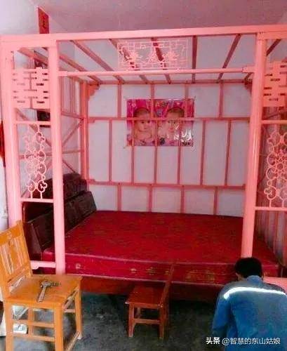 的防震又开始了,此时不再搭建防震棚,而是家家户户购买或自焊防震床