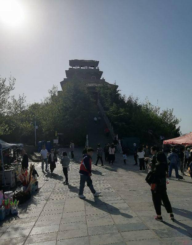 郑州近郊登山好去处,新郑具茨山(始祖山),免门票只收停车费_山顶_小时