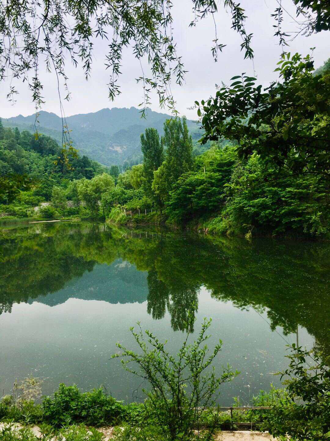 (卢剑利大美秦岭系列)蛟峪登临"二郎山"_太阳_瀑布_人们
