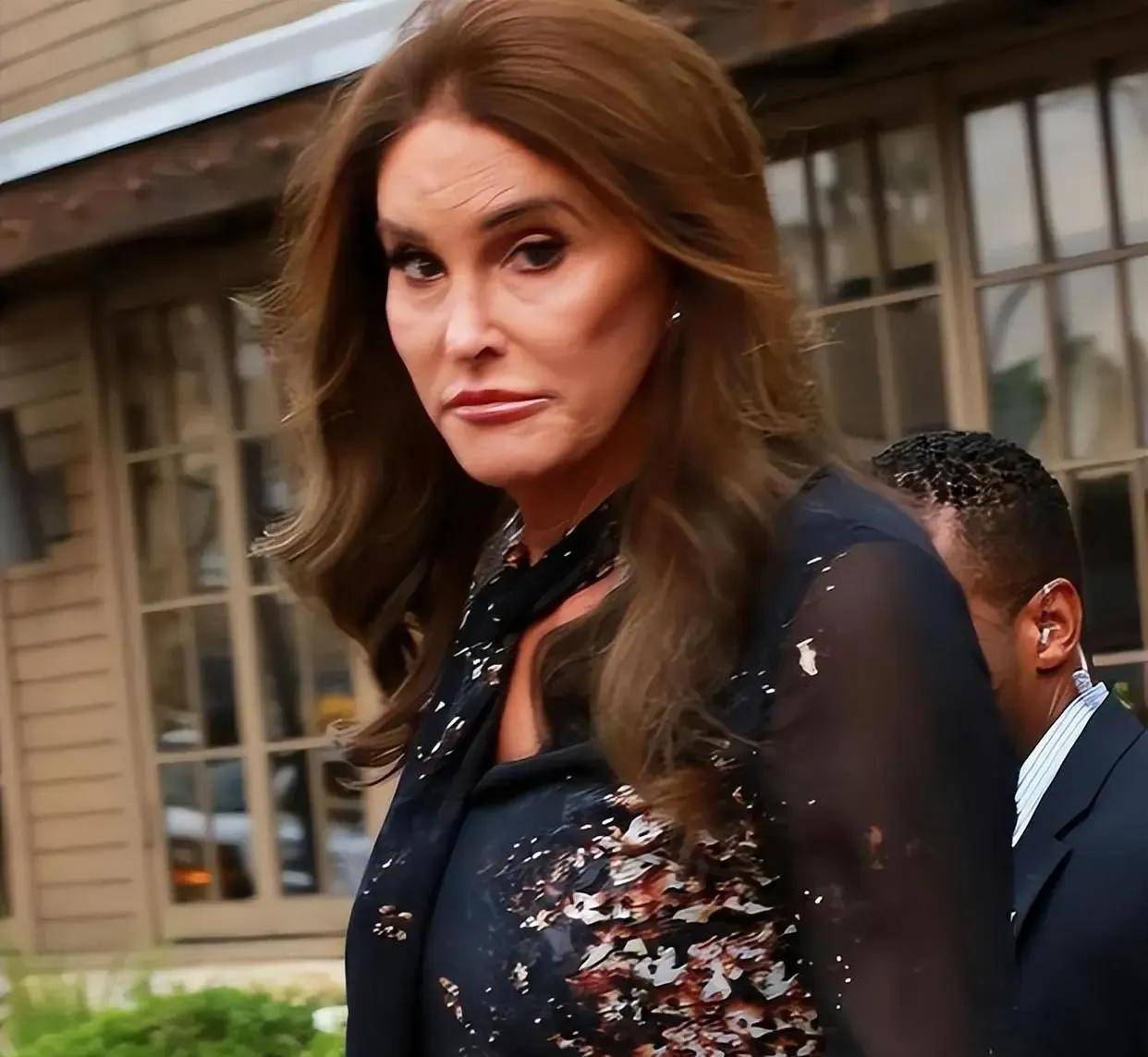 艾薇儿的新欢是她前男友布罗迪61詹娜曾经的妹夫,真乱_凯莉_卡戴珊