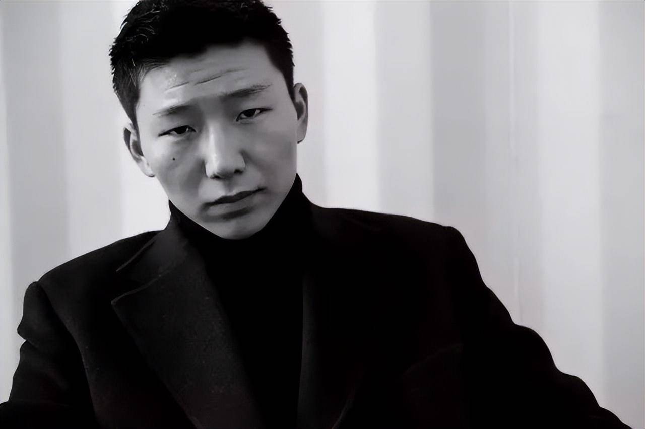 《狂飙》李宏伟火啦,曾因长相无戏可拍,凭借演技打脸了无数人!_阿如那_角色_什么
