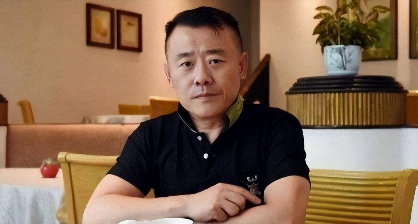 "不可一世"的周立波,终究为自己的"狂妄自大"付出了代价_张杰_关东天