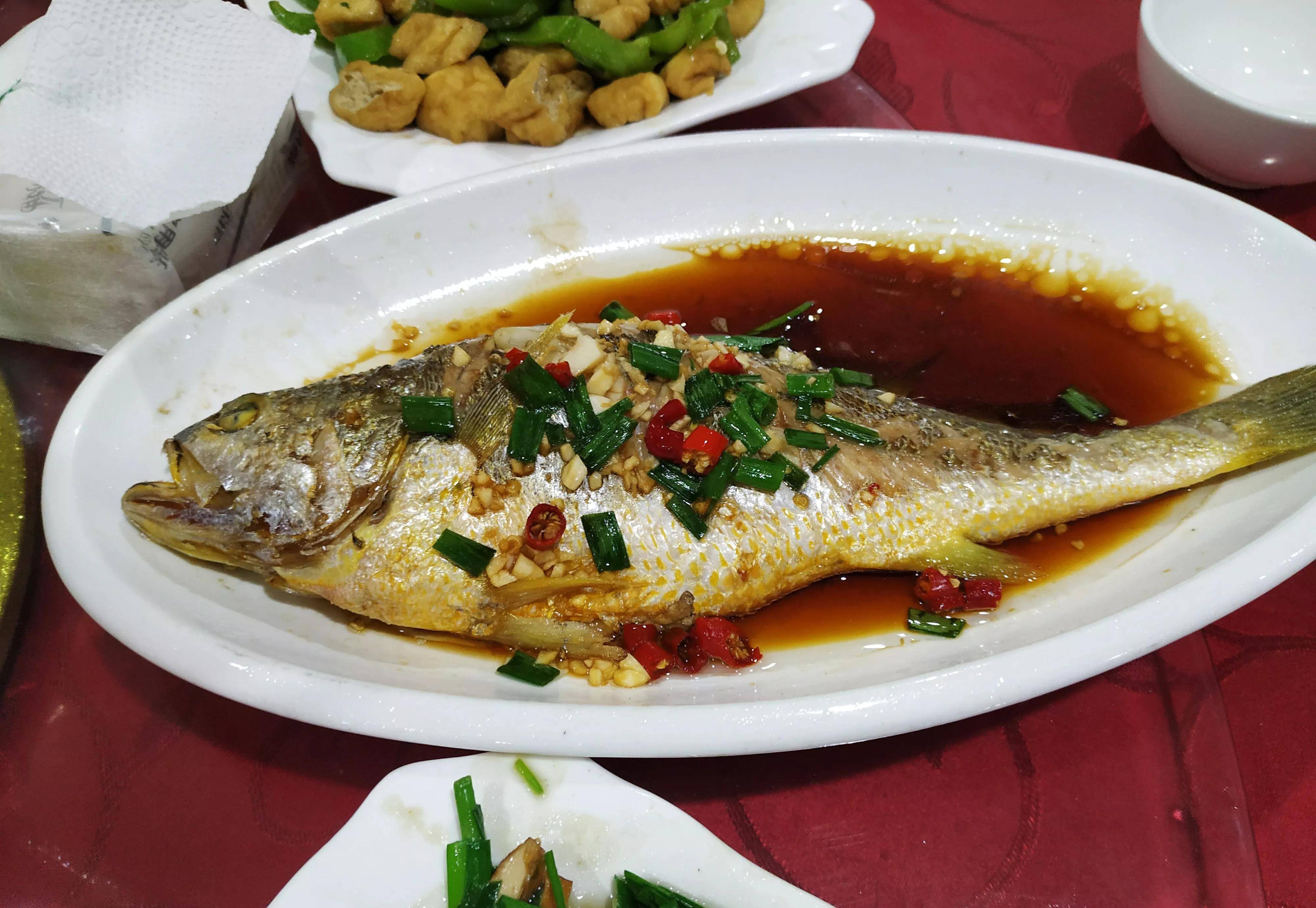 浙江台州三门县蛇蟠岛三日游第一天的午餐~农家乐的十菜一汤_口感