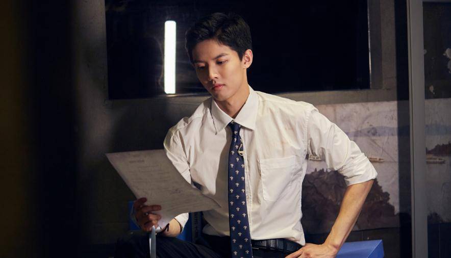 后来周峻纬自曝已婚,而且也表达出和女朋友感情好的事情.