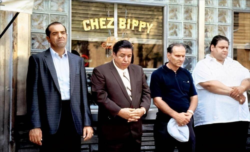 6分然而安奴的父亲罗兰逊(罗伯特·德尼罗 robert de niro饰)对此却并