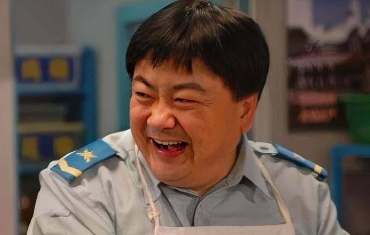 没错,电视剧《炊事班的故事》演员时隔多年重聚,勾起了不少80,90后的