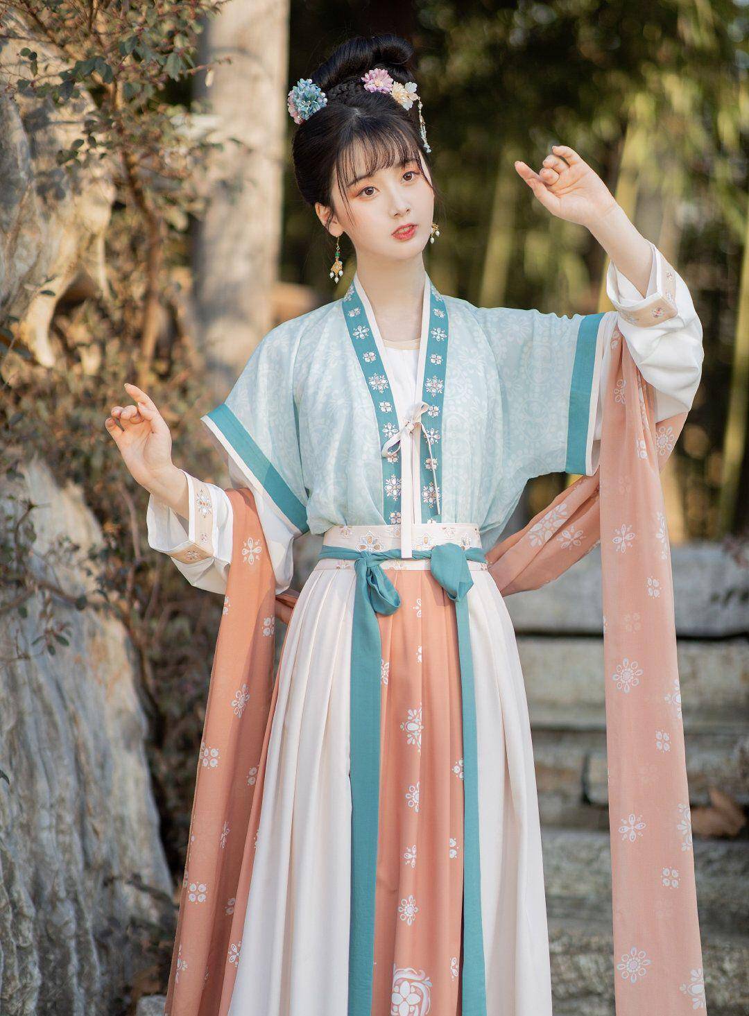 春天的"汉服"穿搭,清新舒爽又休闲,逛街,约会,郊游都能穿_款式_风格