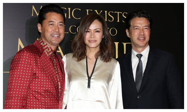 大哥头发花白仍有型,三弟息影30年变化大_王盛德_合作_社交