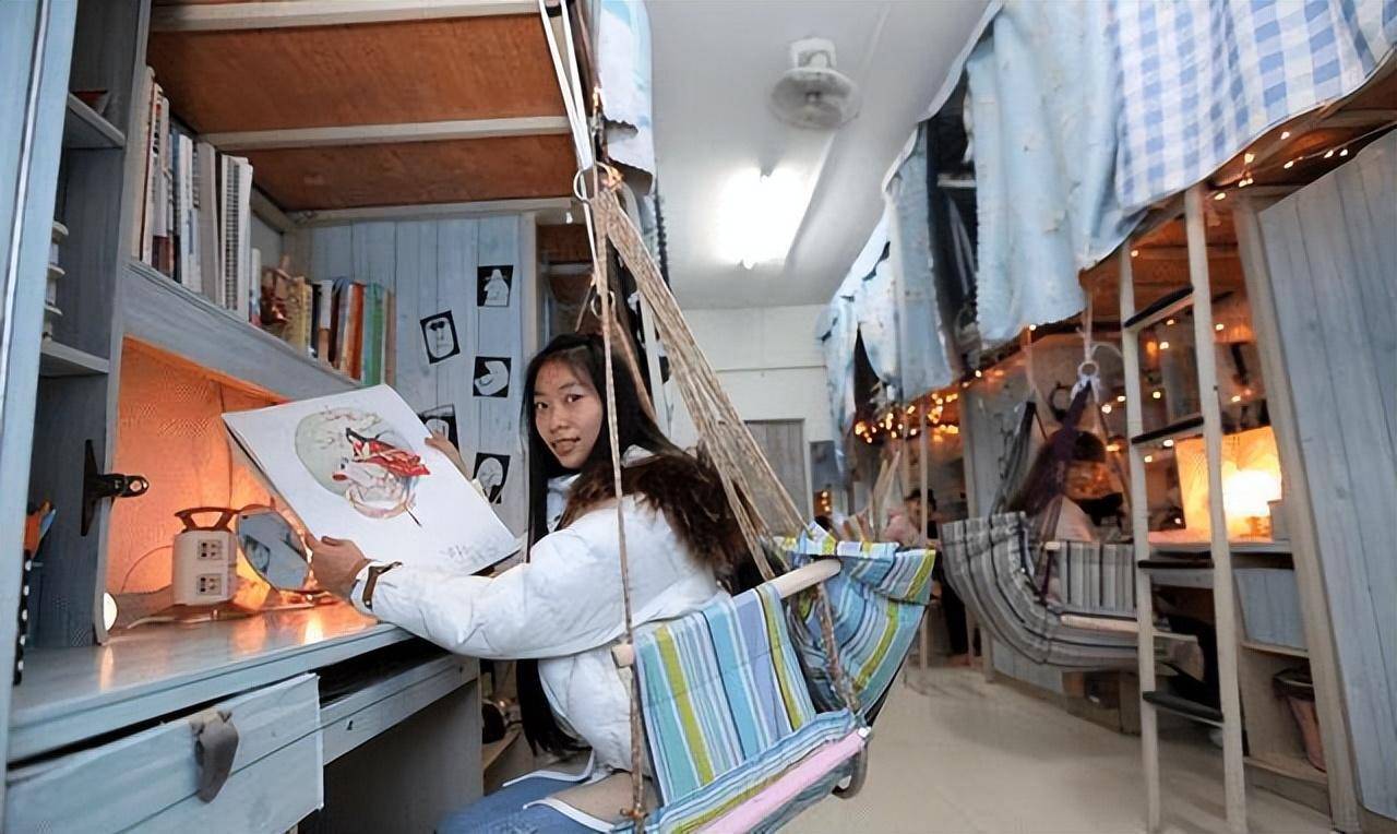 学者指出:比起男生,大学女生宿舍较少发生人际冲突和扰他性行为_大学