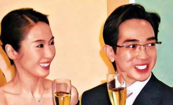 "跛豪阔太"黎姿:拒绝许晋亨游艇示爱,却被跛脚丈夫花上亿迎娶_马延