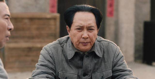 发现唐国强主演《大决战》有个神奇的特质,大场面精彩,文戏显弱_观众