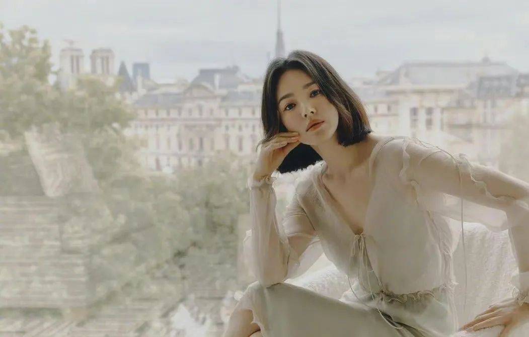 明星|快来get殷桃 万茜 王子文的治愈姐系穿搭_衬衫_职场_剧中