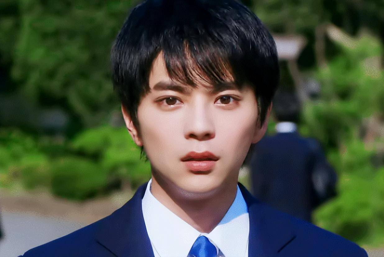 揭秘杰尼斯事务所,喜多川社长的后宫,让无数日本美少年沦为"男宠"