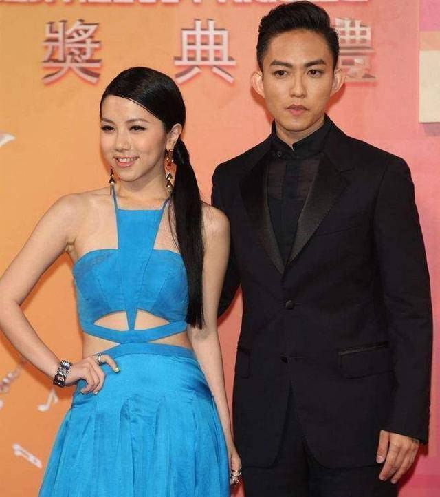 14岁恋爱,16岁过夜,"傻白甜"邓紫棋的混乱爱情_林宥嘉_男友_网友