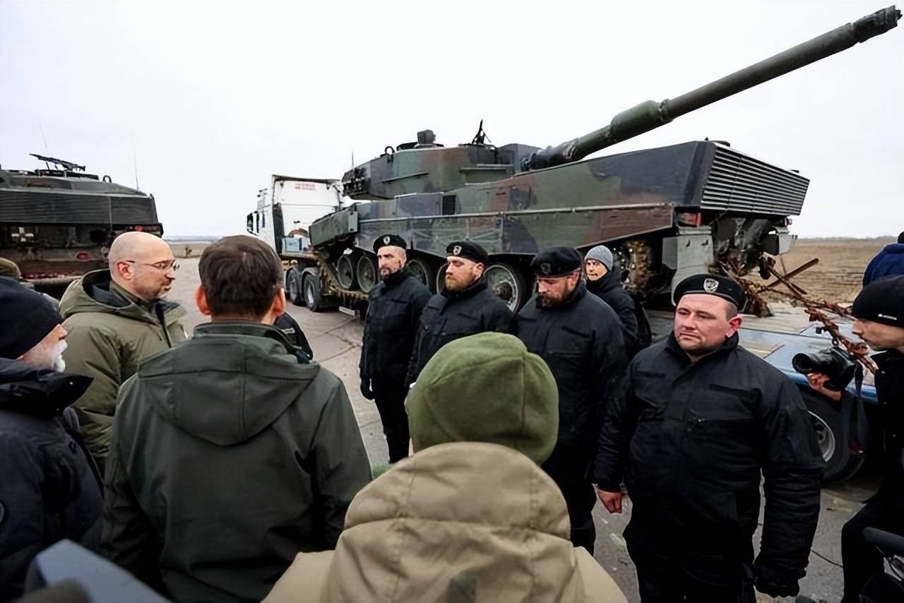 乌军豹2坦克已被活捉?德国战车现身巴赫穆特,最后结局是什么?