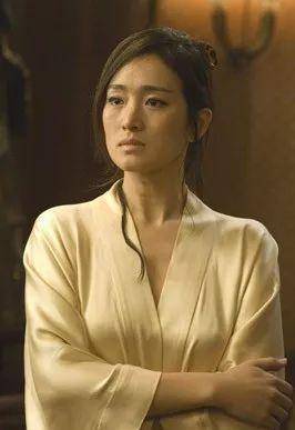 《谍海风云》也叫《上海》,这个片子拍摄期间,法国摄像男友还陪着巩俐