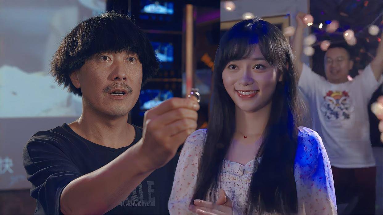 陈翔六点半粉丝过亿,主演帅哥美女大盘点,球球太美,腿腿太可惜_发展