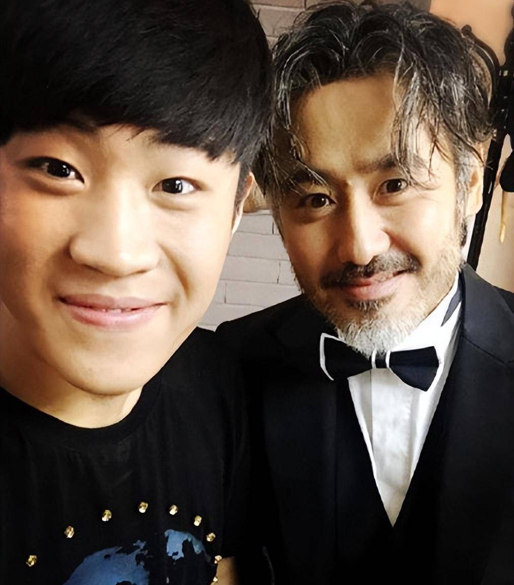 吴秀波长子家暴女友,女方被多次殴打致伤_吴晗_儿子_父亲