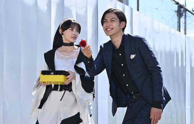 假面骑士极狐10话预告新一轮游戏开启娜猫和棕熊解锁专属代扣_世界_英