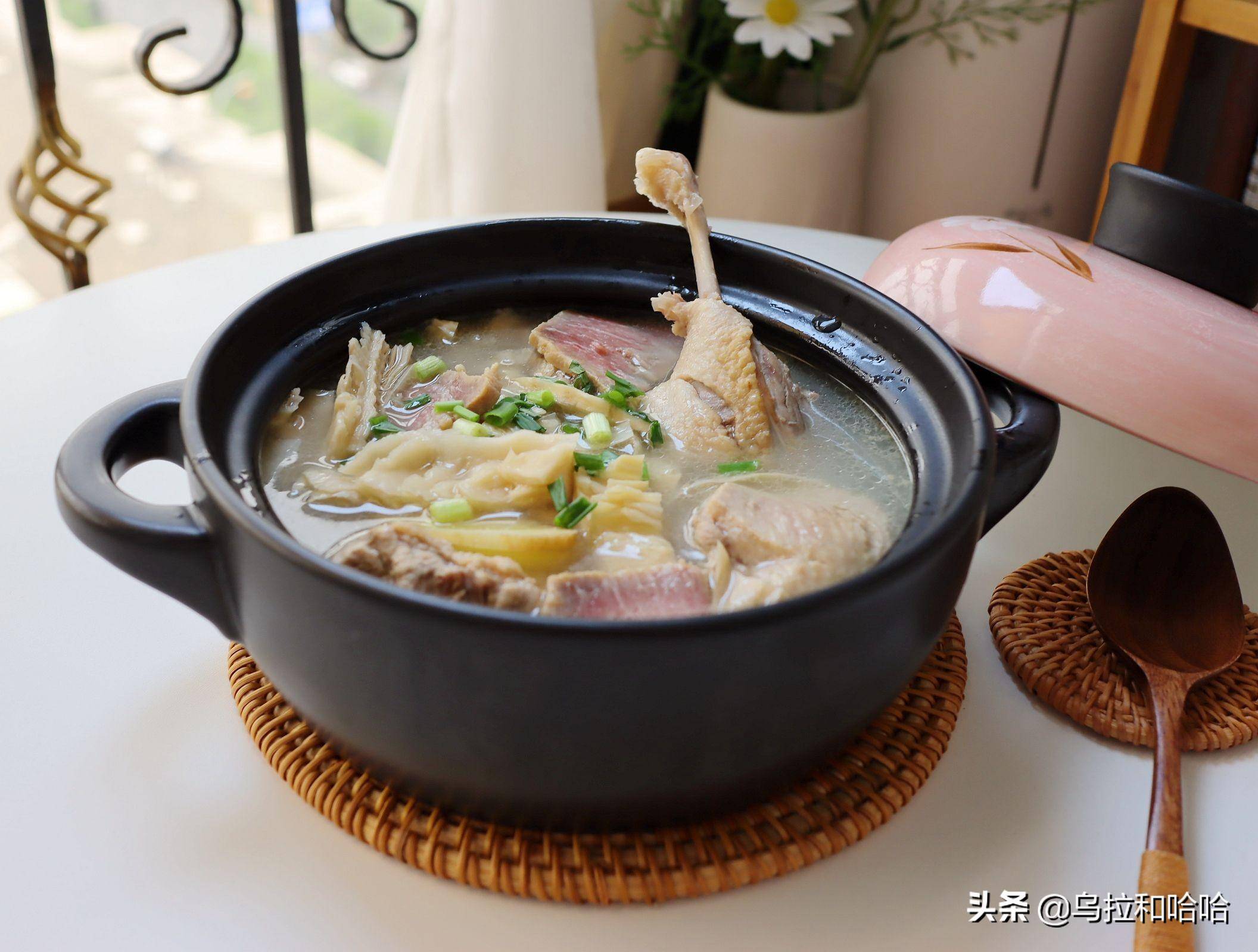 浙大教授花四个小时制作这道菜,最能代表冬日的杭州_大爷_笋干_过程